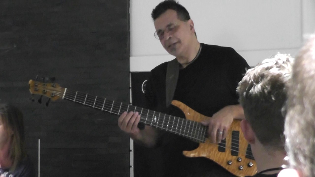 JIMMY HASLIP soloing live 2017.