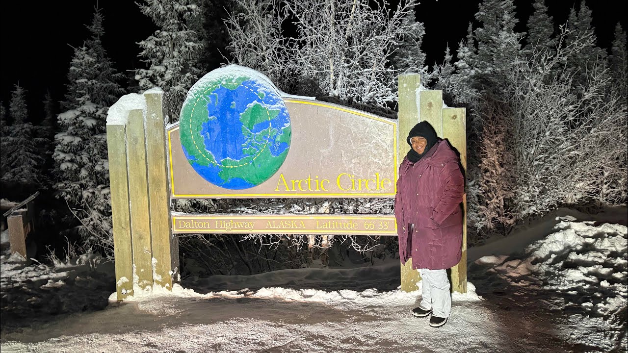 Foto Journee and the Unexpected Magic of the Arctic Circle