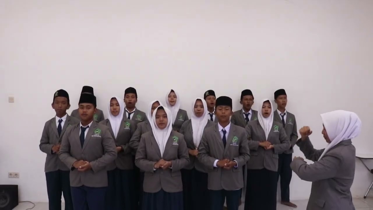 MTs TARBIYATUL ISLAM SOKO | Lomba Paduan Suara Kemenag RI