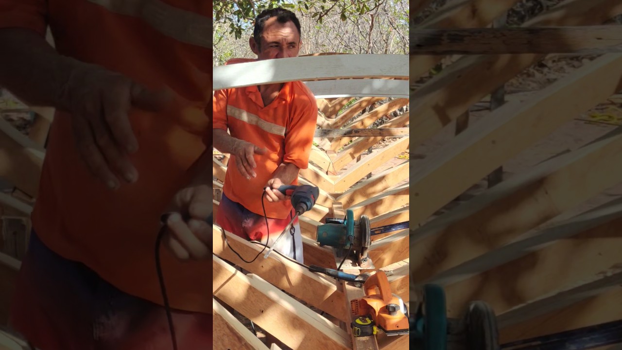 como é feito um Barco de madeira 