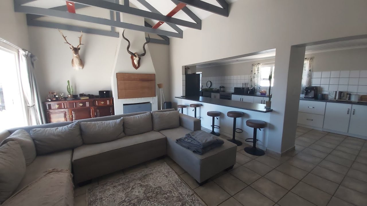 Velddrif family home on a spacious panhandle plot