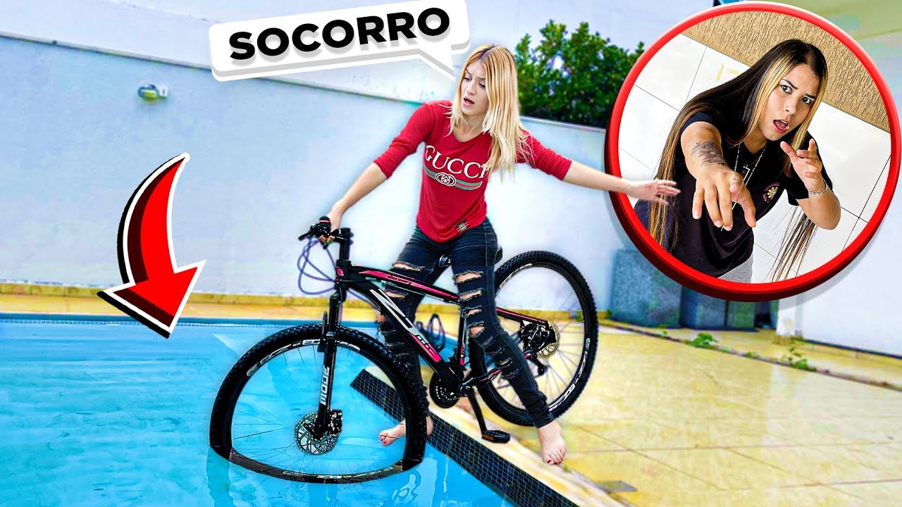 A LAYNNE QUASE CAIU DE BICICLETA NA PISCINA FUNDA E SE MACHUCOU MUITO!