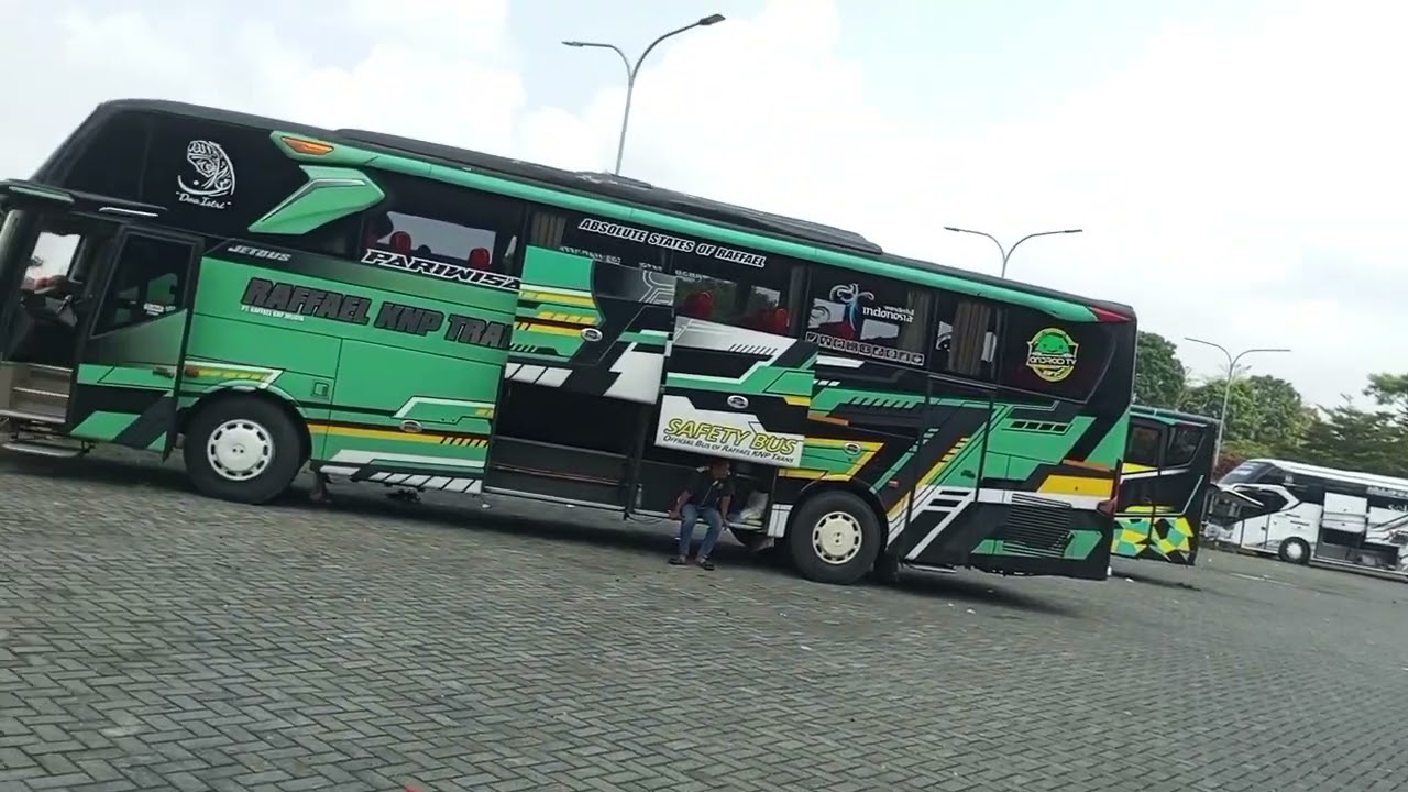 Hunting bus Terminal wisata Gedong Songo situasi