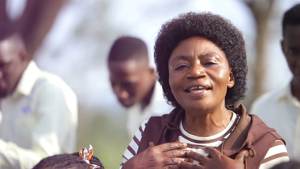 KITAFFE ALI MU GGULU OFFICIAL VIDEO by Echoes of light.