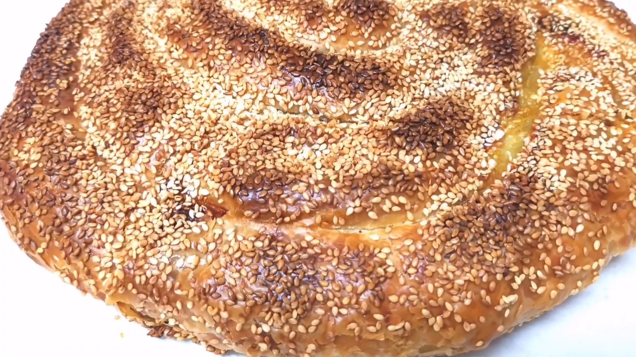 שבלול בצק צ'וקור במלית בשר ותבלינים מהמטבח הטורקי מטבח בקלי קלות-ליהי קרויץ