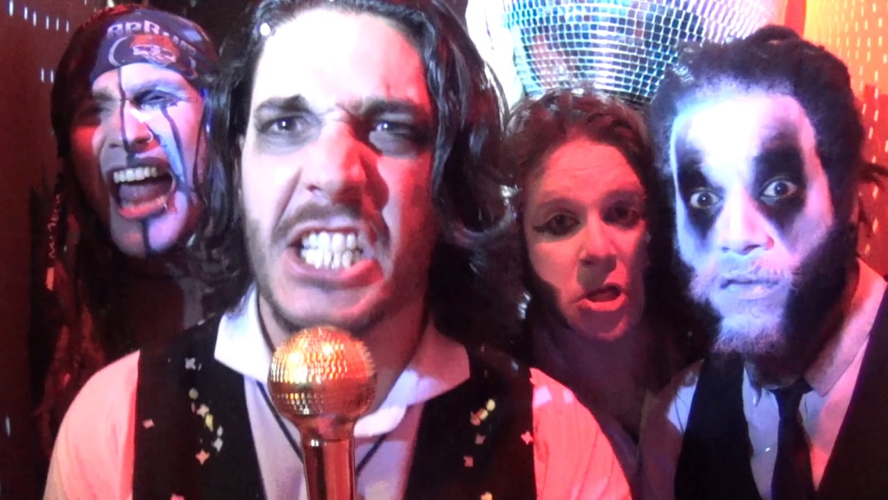 apRon - In Cerebrum Cacatur (official Video)