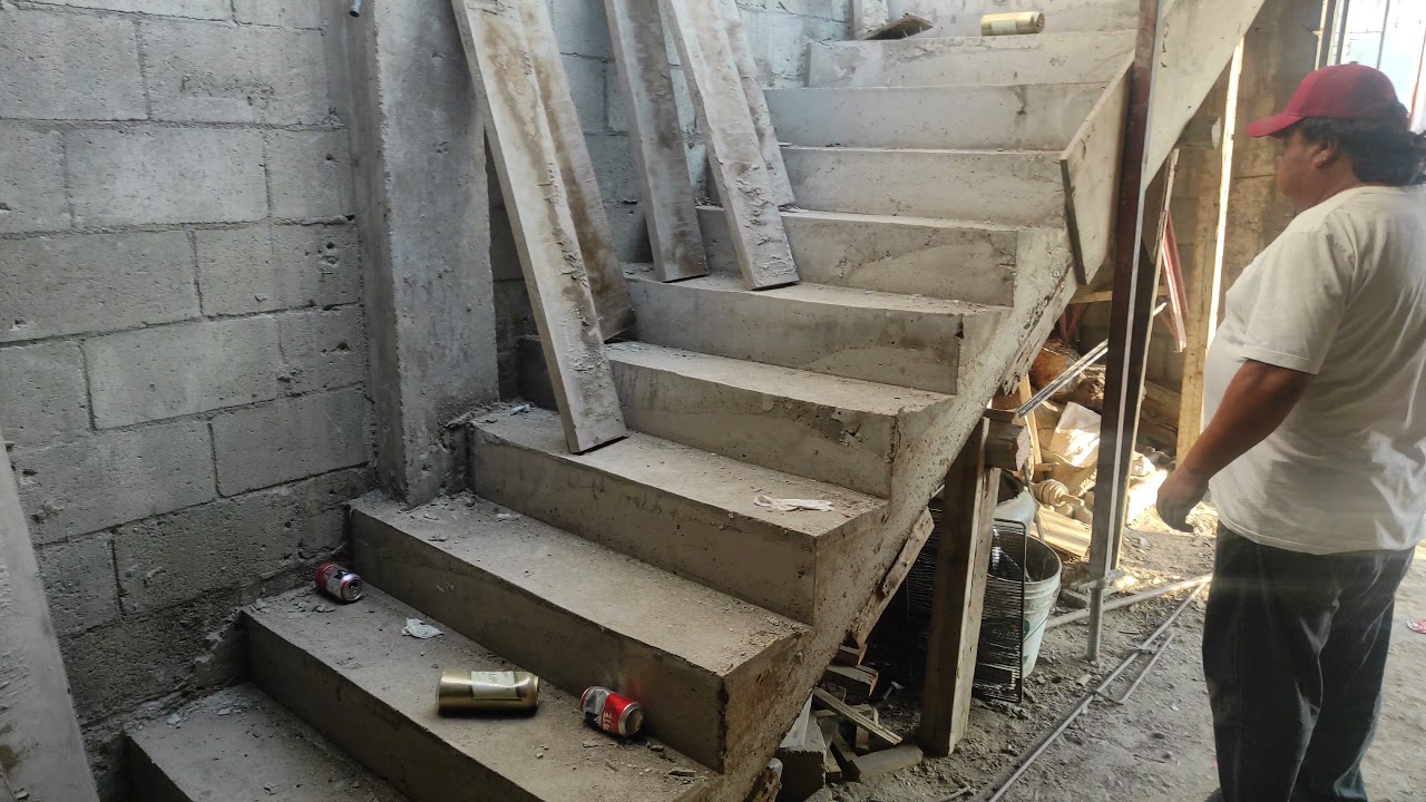 Haciendo una escalera de 5m de largo cuánto se gasta de materias 🤔