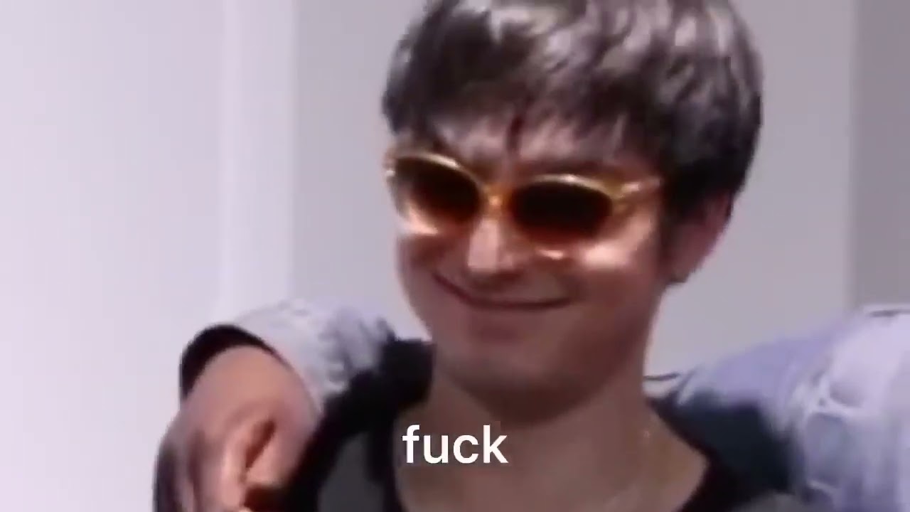 Joji smiling when someone yells &ldquo;frank!&rdquo; (REUPLOAD)