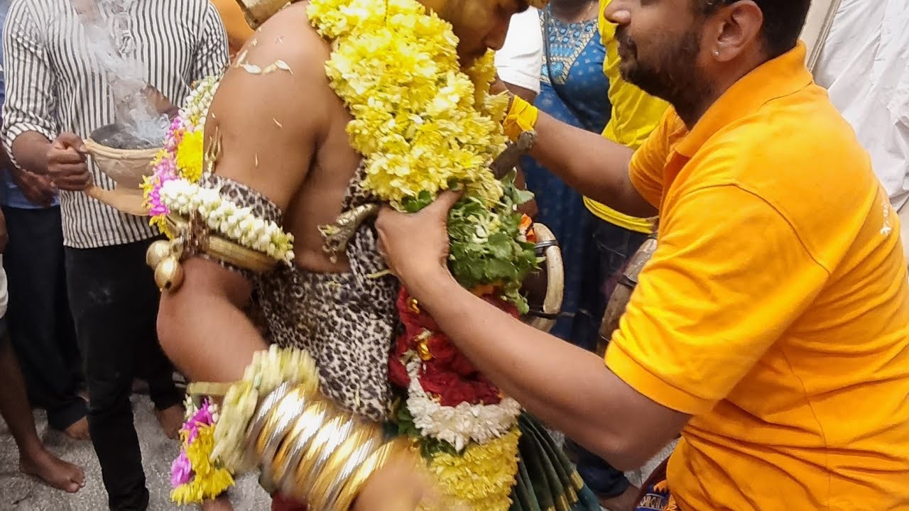தைப்பூசத்திட்கு முதல் நாள் 2023 பகுதி 2.Thaipusam  Eve 2023 Batu Caves, Malaysia 04/02/2023. Part 2.