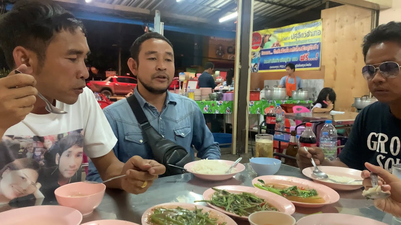 เย้ๆดินด่วนเลี้ยงข้าวแล้วมาดูว่าจะได้อะไรกิน😅😅😅