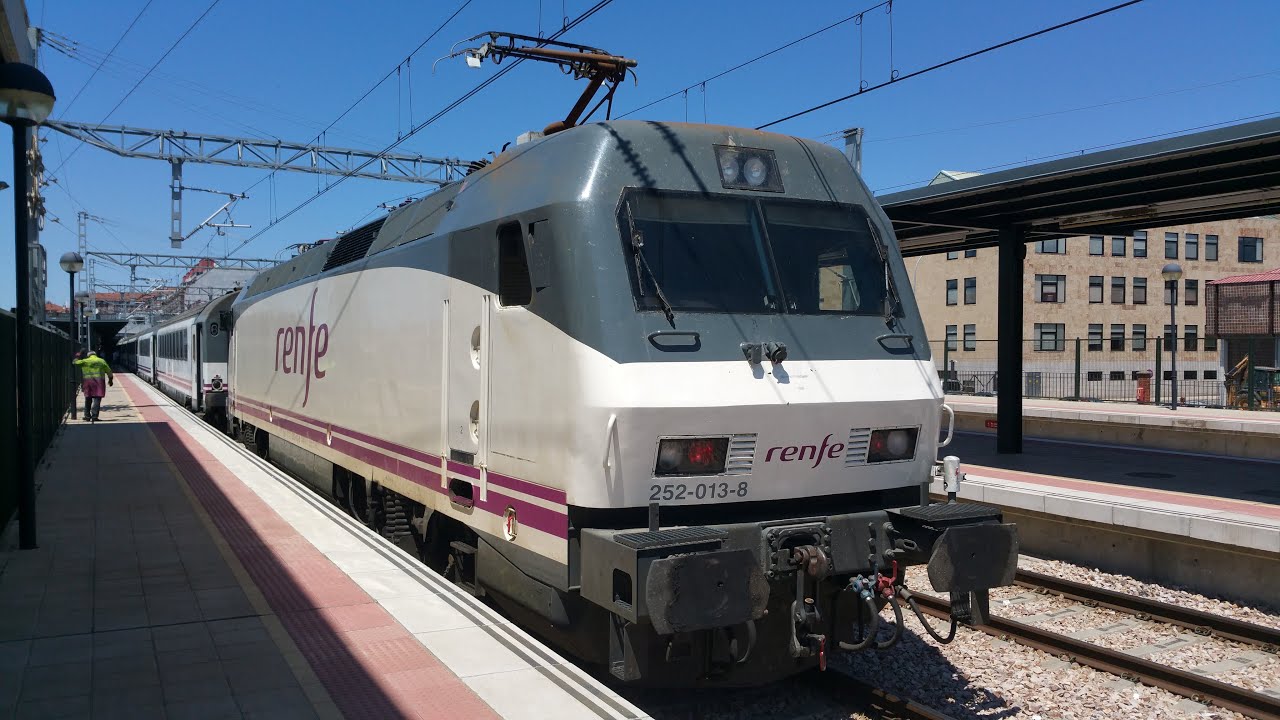 SNCF - RENFE - CP : Trainspotting dalla Francia al Portogallo lungo il Cammino di Santiago (2019);