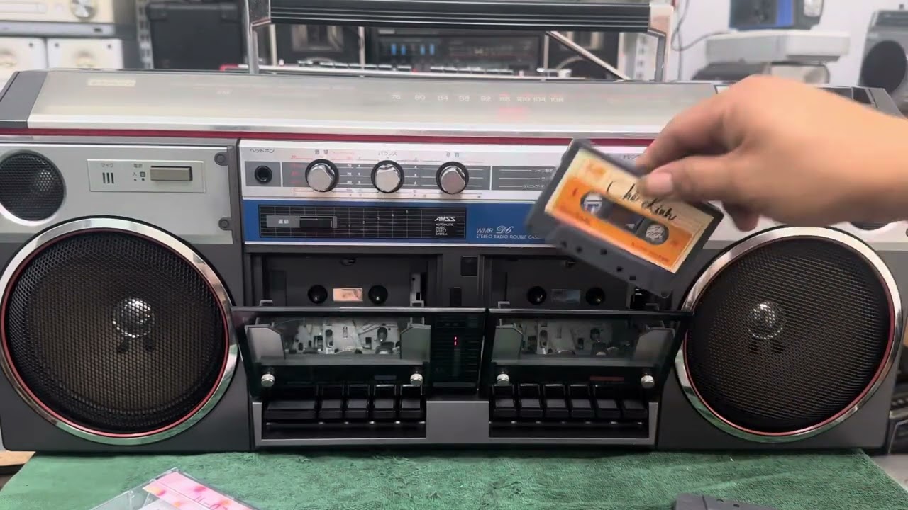 Đài Sanyo EMR D6 ngoại hình như mới. 3,5tr các bác giao lưu ib 0925651333-0869958939