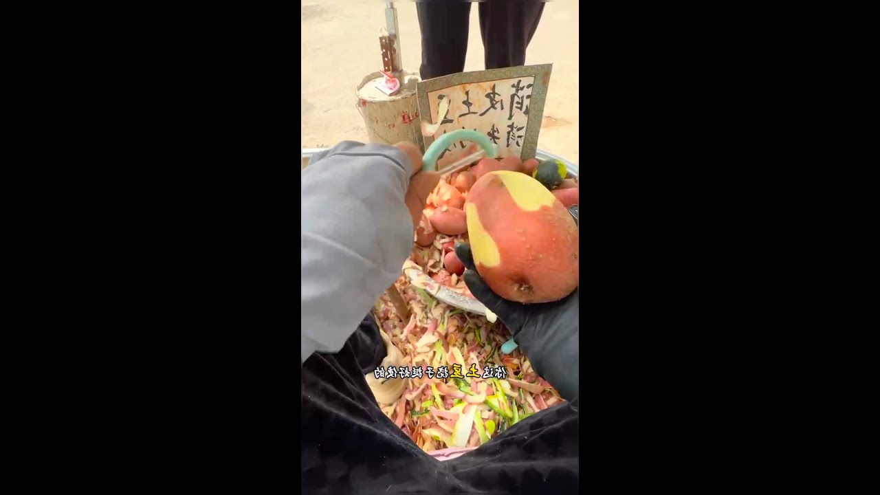 Cooking food live streaming. Peeling and selling potatoes on the street.. #cooking   #food