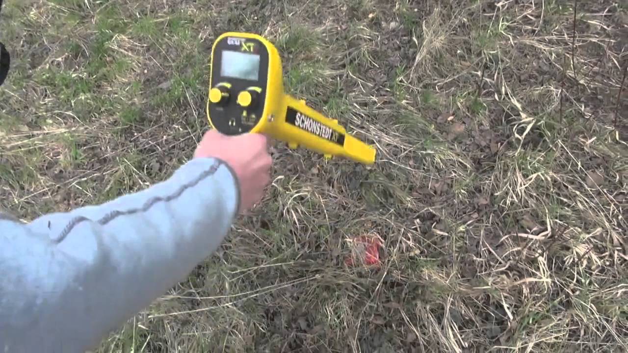 Snadné dohledání hraničních znaků, měřických bodů, trubek, šoupat...    SCHONSTEDT GA 92 XTd HD