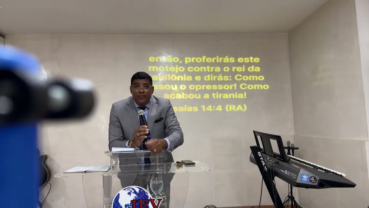 Se o Céu e a Terra não passou Jesus errou feio nesse versículo.