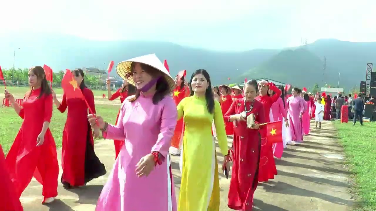 PHƯỜNG HOÀNH SƠN - DIỄU HÀNH CỜ HOA CHÀO MỪNG BẦU CỬ ĐẠI BIỂU QUỐC HỘI KHÓA XVI - HĐND CÁC CẤP 2026
