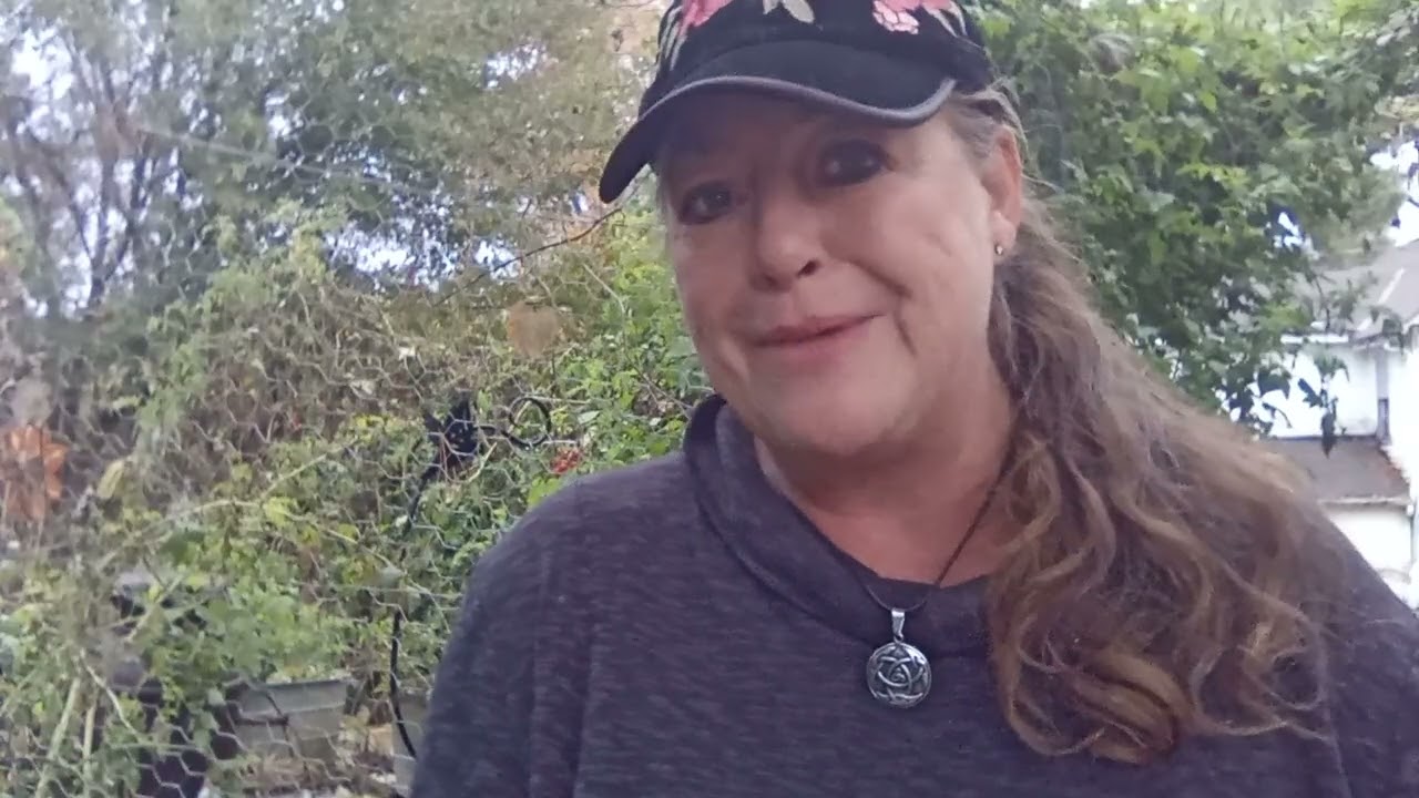 Trump Supporters Standing in Food Pantry Lines, in Rural America voted for Hunger?