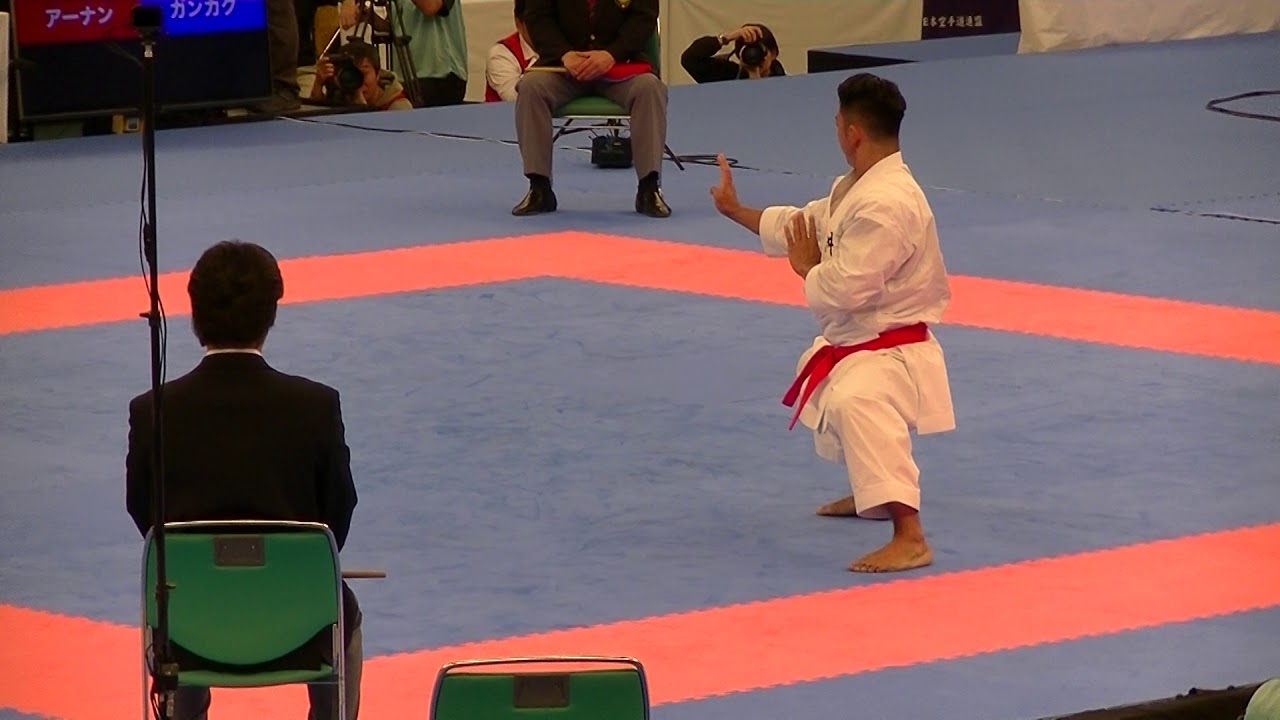 2018 JKF All Japan Male Kata Final 喜友名 vs 杉野 Kiyuna vs Sugino