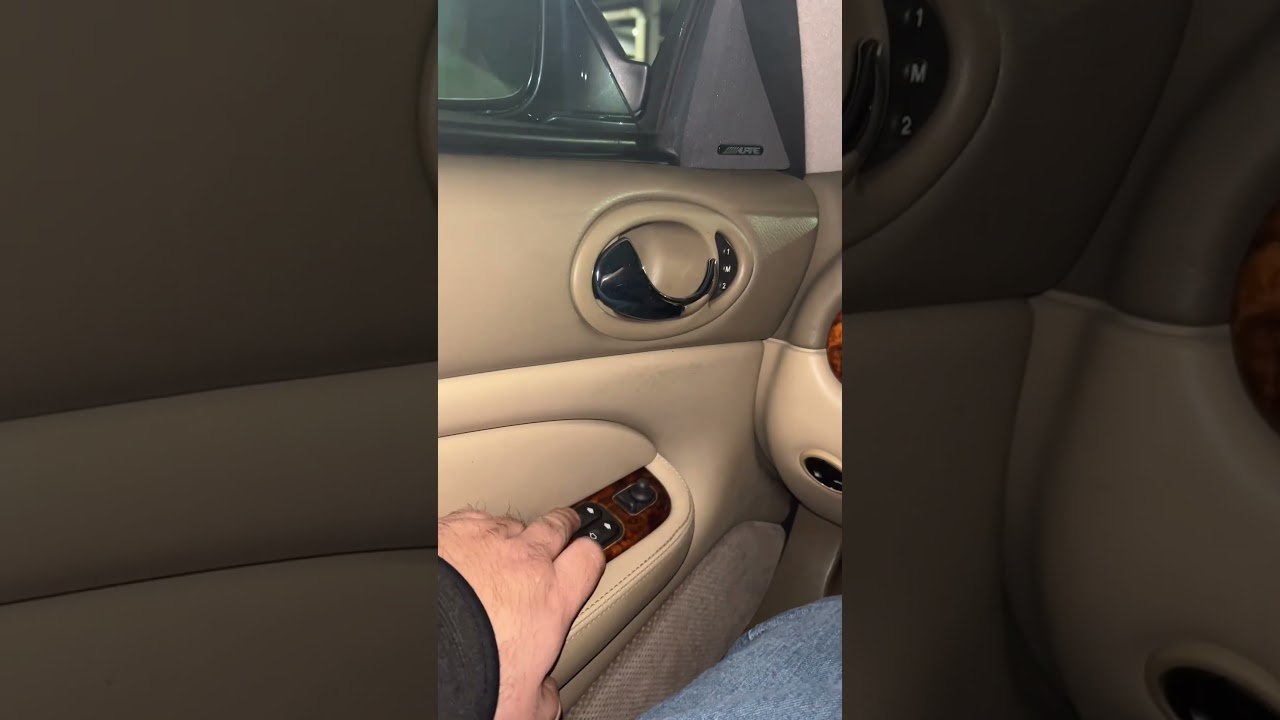 Window reset #jaguar  #convertible #convertiblecars #deadbattery #battery #jumpstart