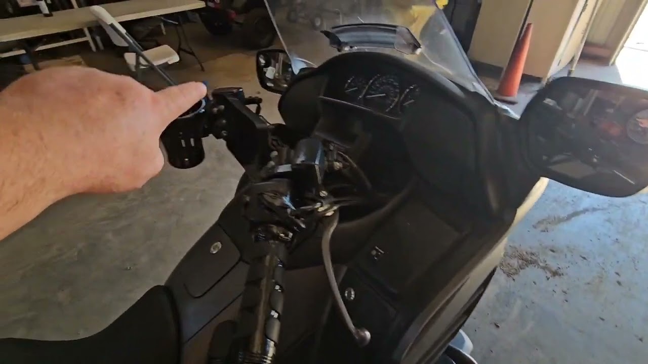 Review Honda F6B Goldwing bagger