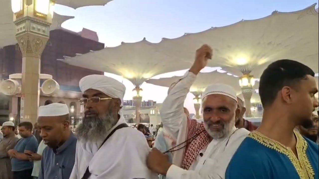 JAMA'AH SHOLAT MAGHRIB DI MASJID NABAWI MADINAH AL-MUNAWWAROH