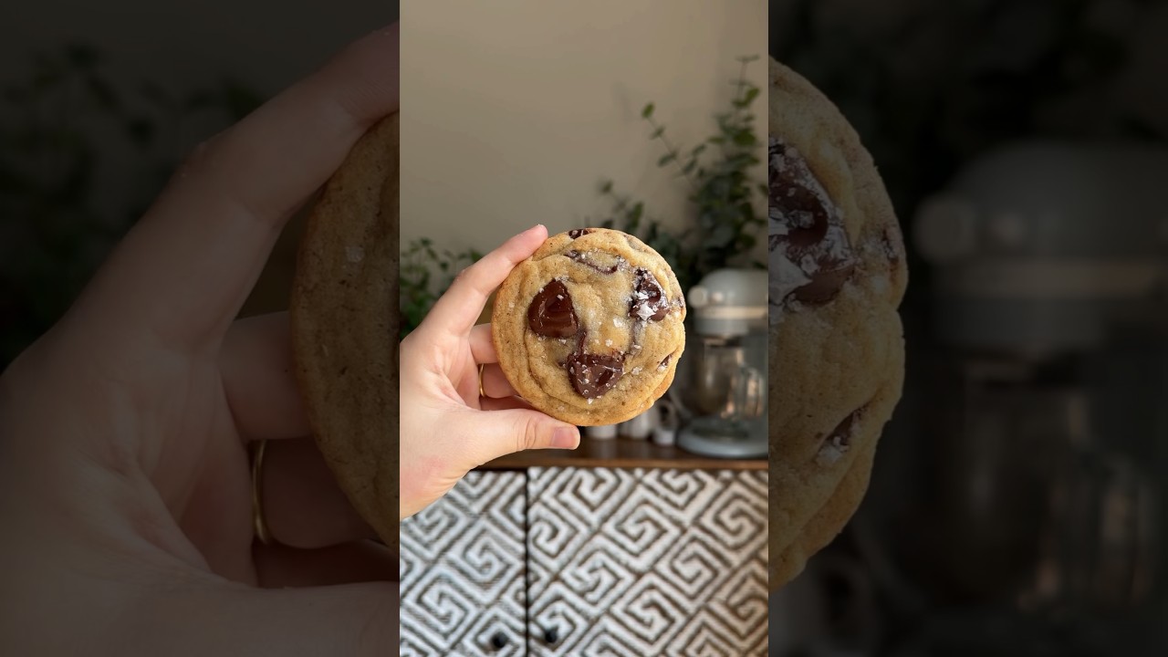 Small batch chocolate chip cookies! #cookies #chocolatechipcookies #baking