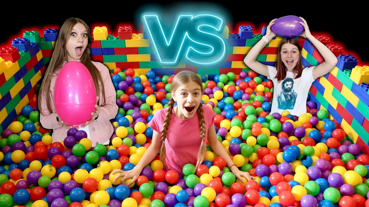 Пасхальная охота за яйцами в яме с мячом «Сестры против сестер»!