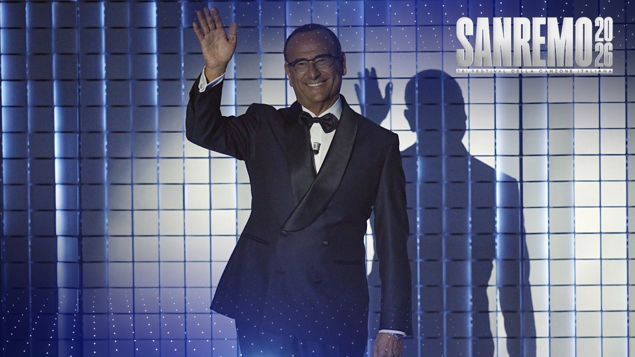 Sanremo 2026 - Carlo Conti apre il Festival con l'omaggio a Pippo Baudo