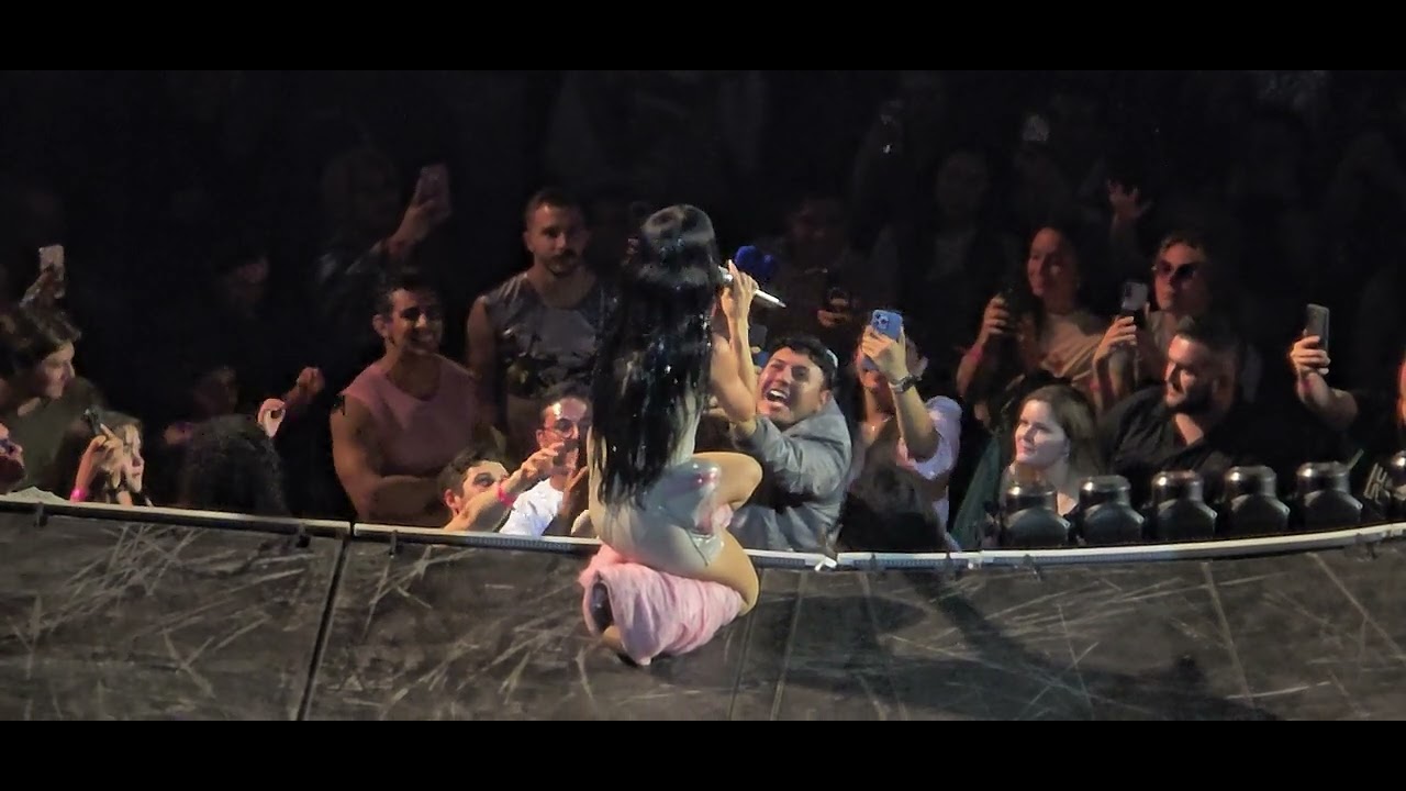 Pearl - Katy Perry, United Center, Chicago IL, 5-12-25