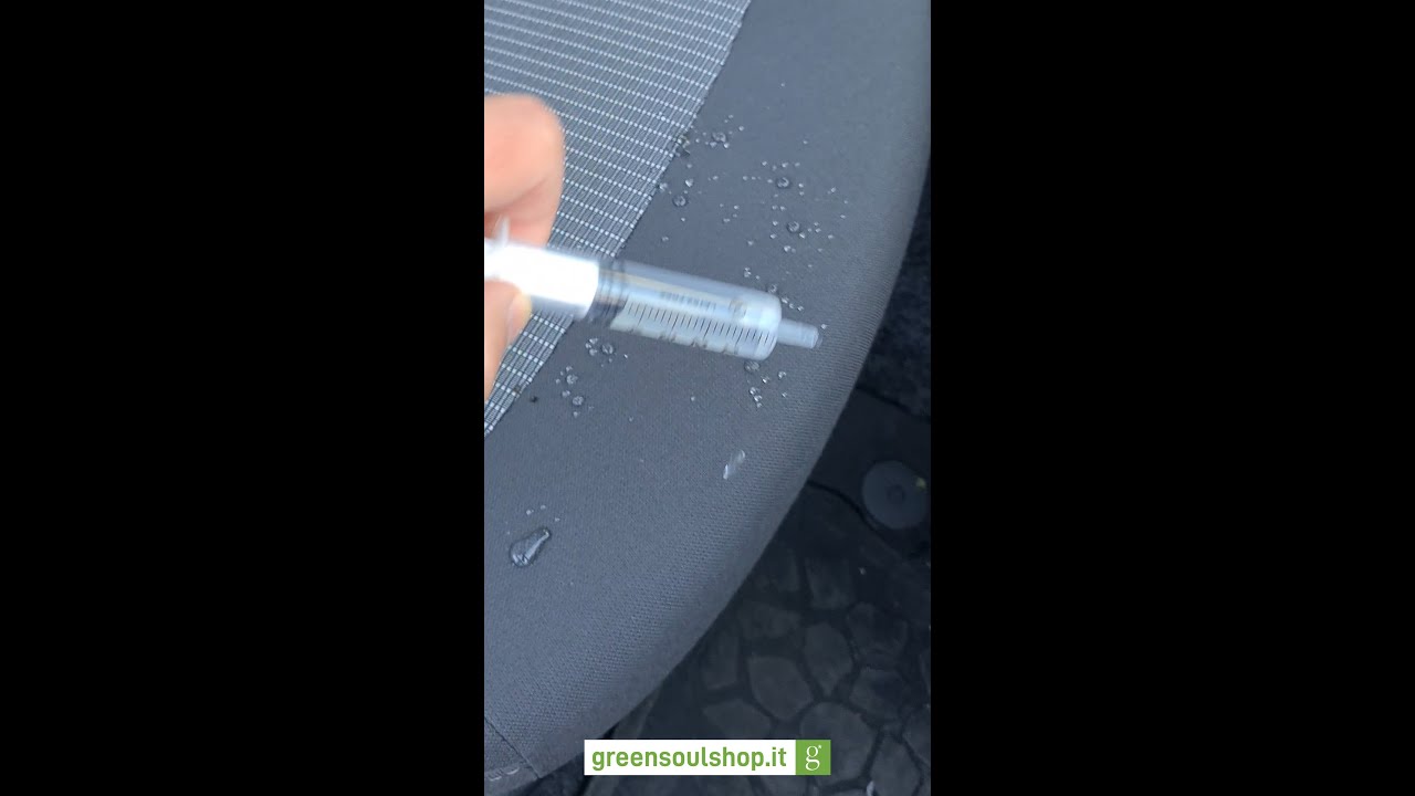 Come pulire e proteggere i sedili dell'auto... e non solo!