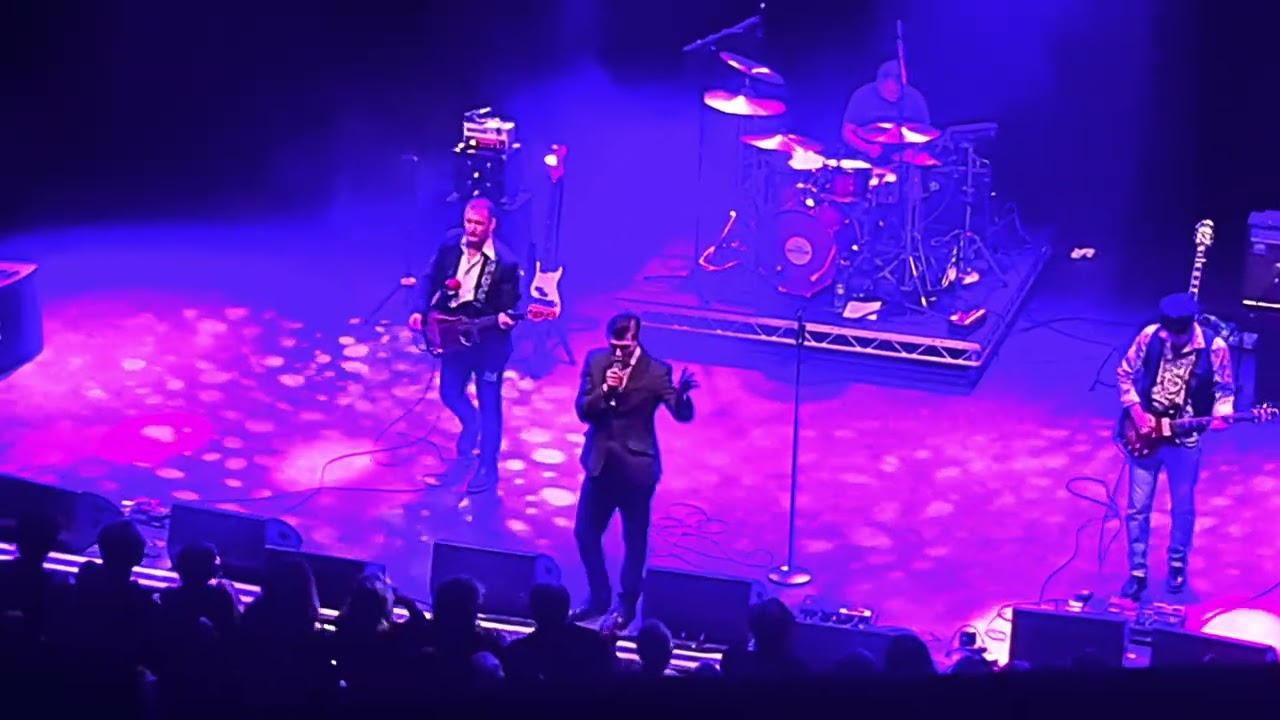 Some Girls Are Bigger Than Others. The Smyths. Shepherds Bush Empire 24/01/26