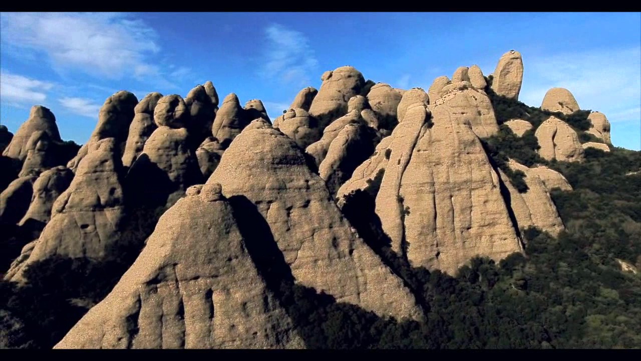 MONTSERRAT a vista de drone (Catalunya)