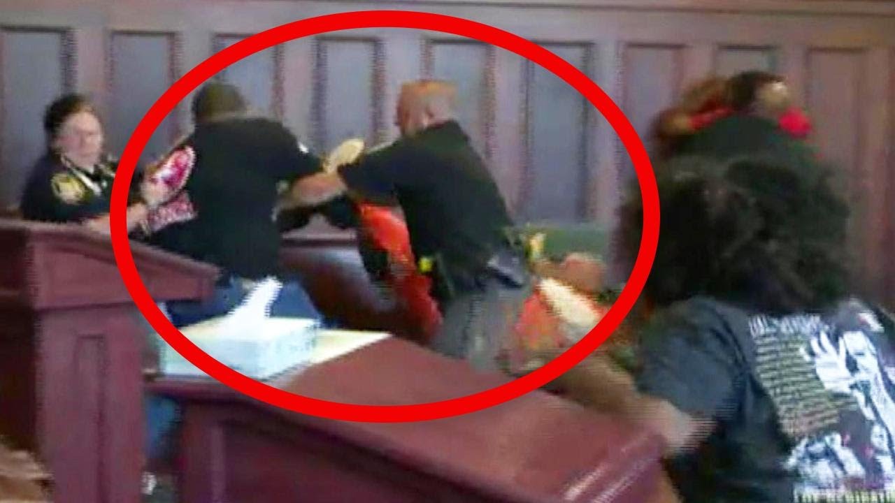 Brothers Attack Mom&rsquo;s Killer in Court During Sentencing
