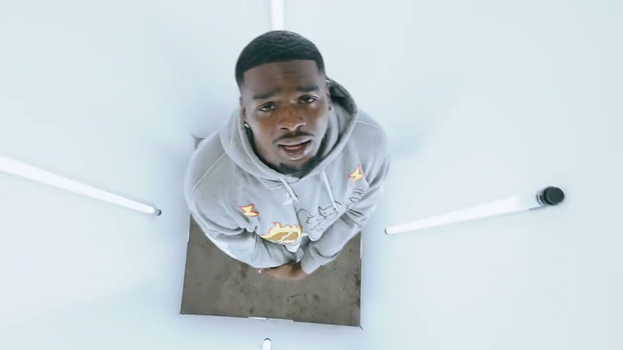 72Tmac - Peace (feat. OMBE Manny) (Official Music Video)