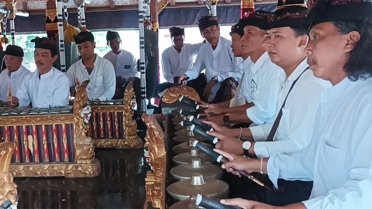 Tabuh yadnya II pengecek II oleh sekaa gong desa adat pande kasamasan  klungkung