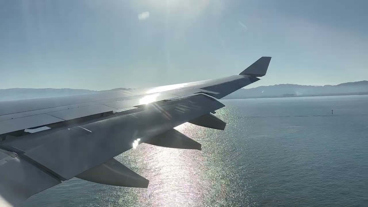 A330 Thai Airasia X Landing at Shin-Osaka Airport
