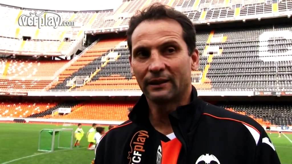 Valencia CF: M&aacute;s de 500 ni&ntilde;os cumplen su sue&ntilde;o de 'pisar Mestalla'
