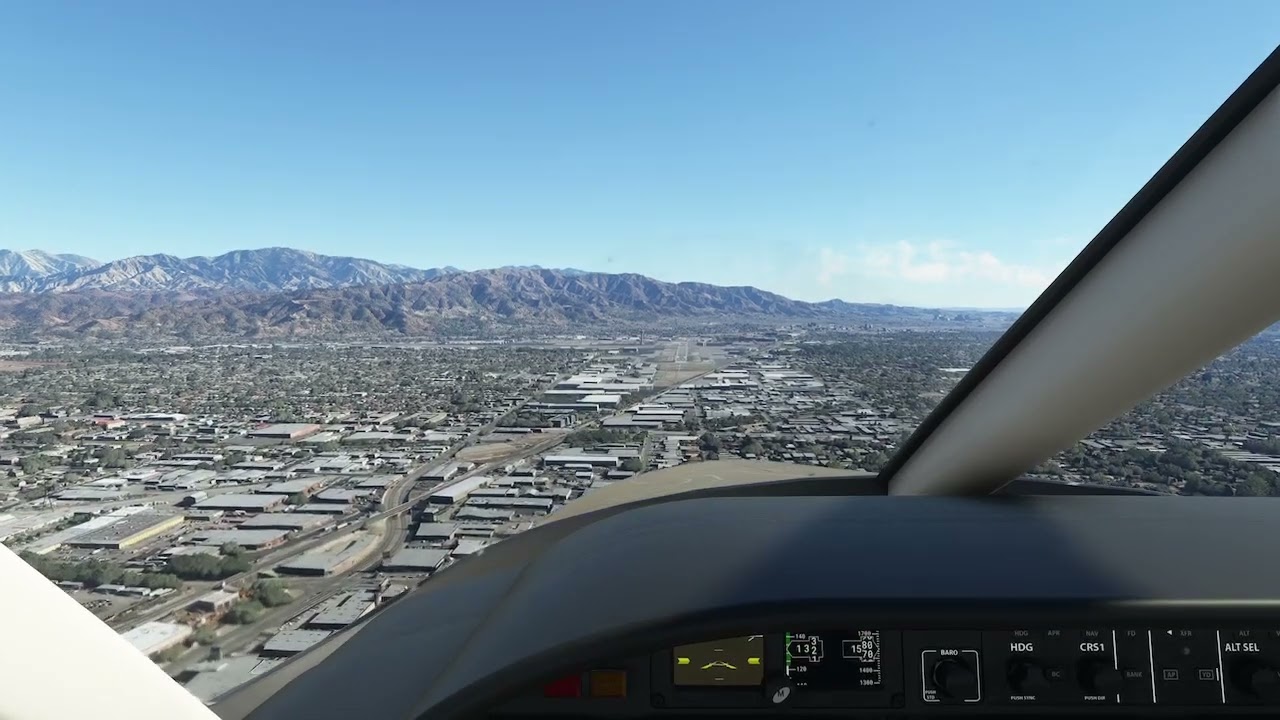 Landing in Burbank California | KBUR (BUR) | Hollywood Burbank Airport #hollywood #landingvideo