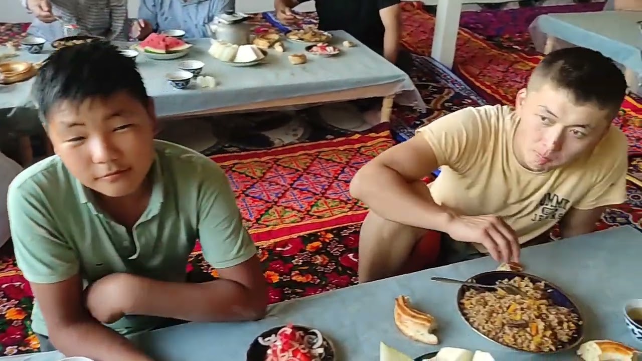 Кызыл сарай айылы Мечети 