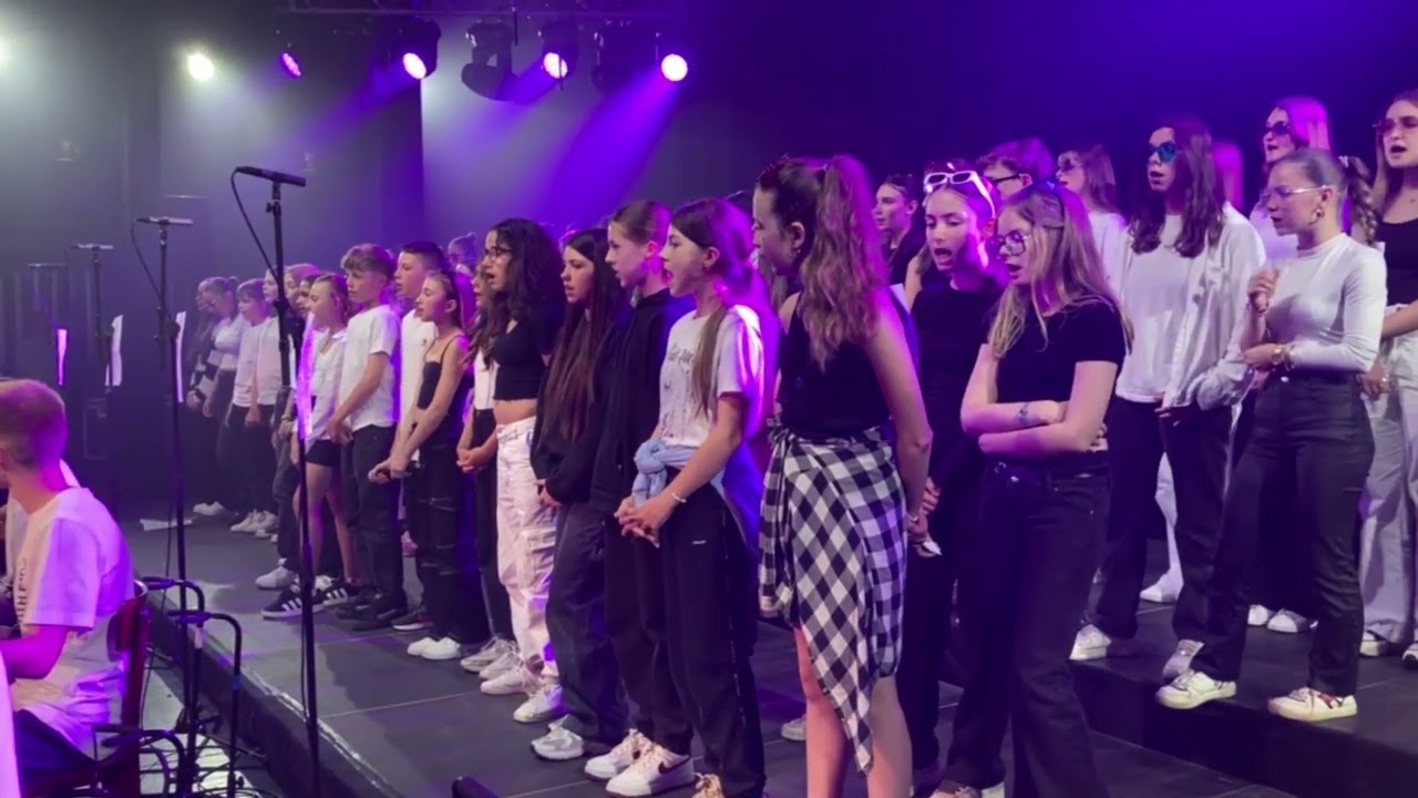 J'OUBLIE TOUT/ JUL/ Chorale Rostand Bruay/ Cover