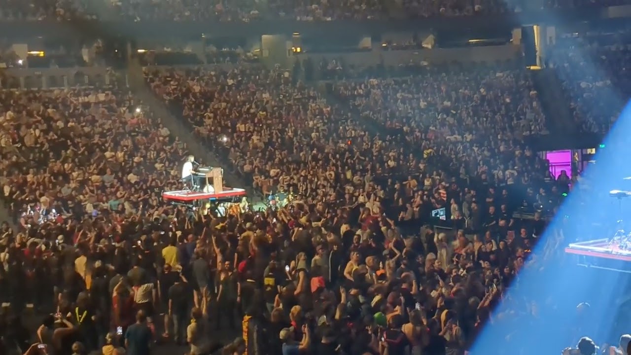 Twenty One Pilots - Clancy World Tour - B Stage - Addict with a Pen / Migraine/ Forest / Fall Away
