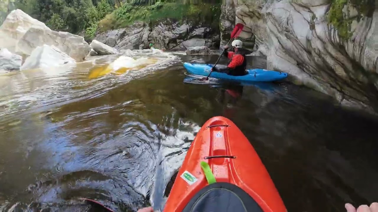 Lower Kakapotahi River kayaking