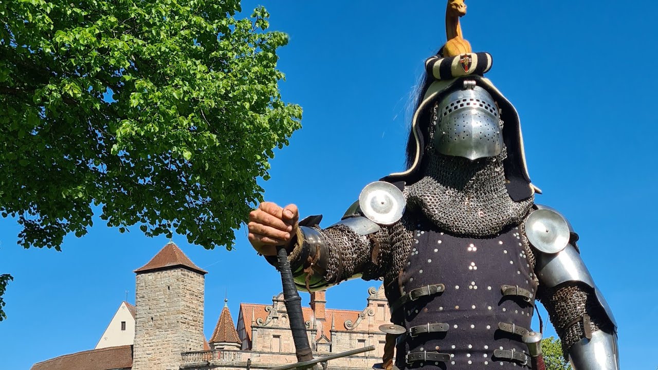 Das Anlegen einer Rüstung um 1400 n.C. Vorführung 📖 #armor