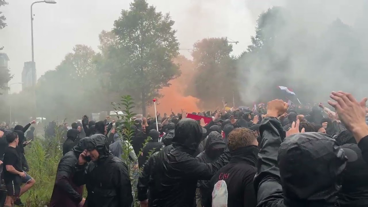 Demonstratie malieveld &ldquo;WAAR IS ANTIFA NOU!&rdquo; werd geroepen door hooligans