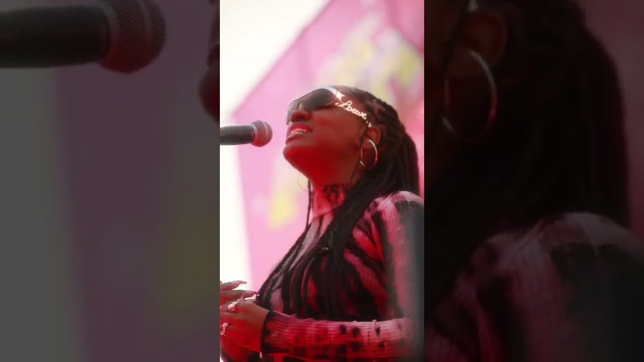 Tems Performing Higher (LIVE)