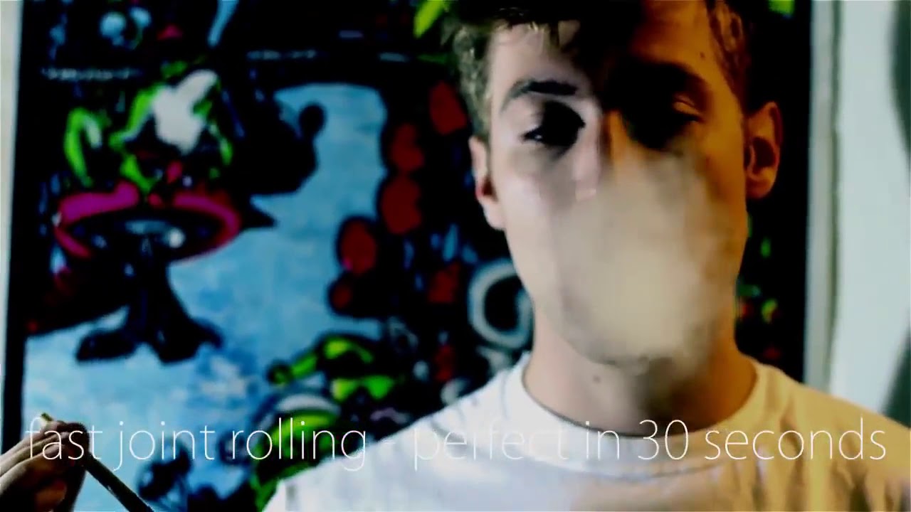 how to roll a joint in roughly 30 seconds. 🔥😍 #marijuana #cannabis #ganja #herb #maryjane #skunk
