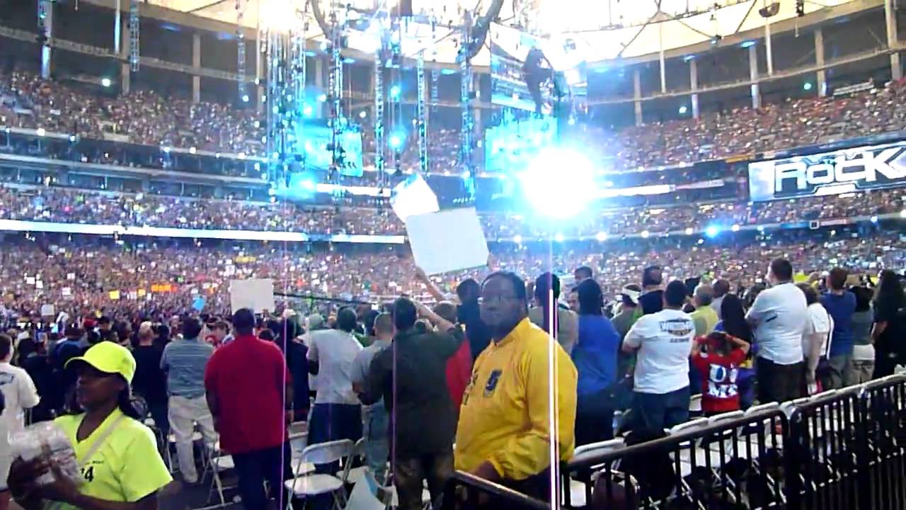 Wrestlemania 27 The Rock Entrance!