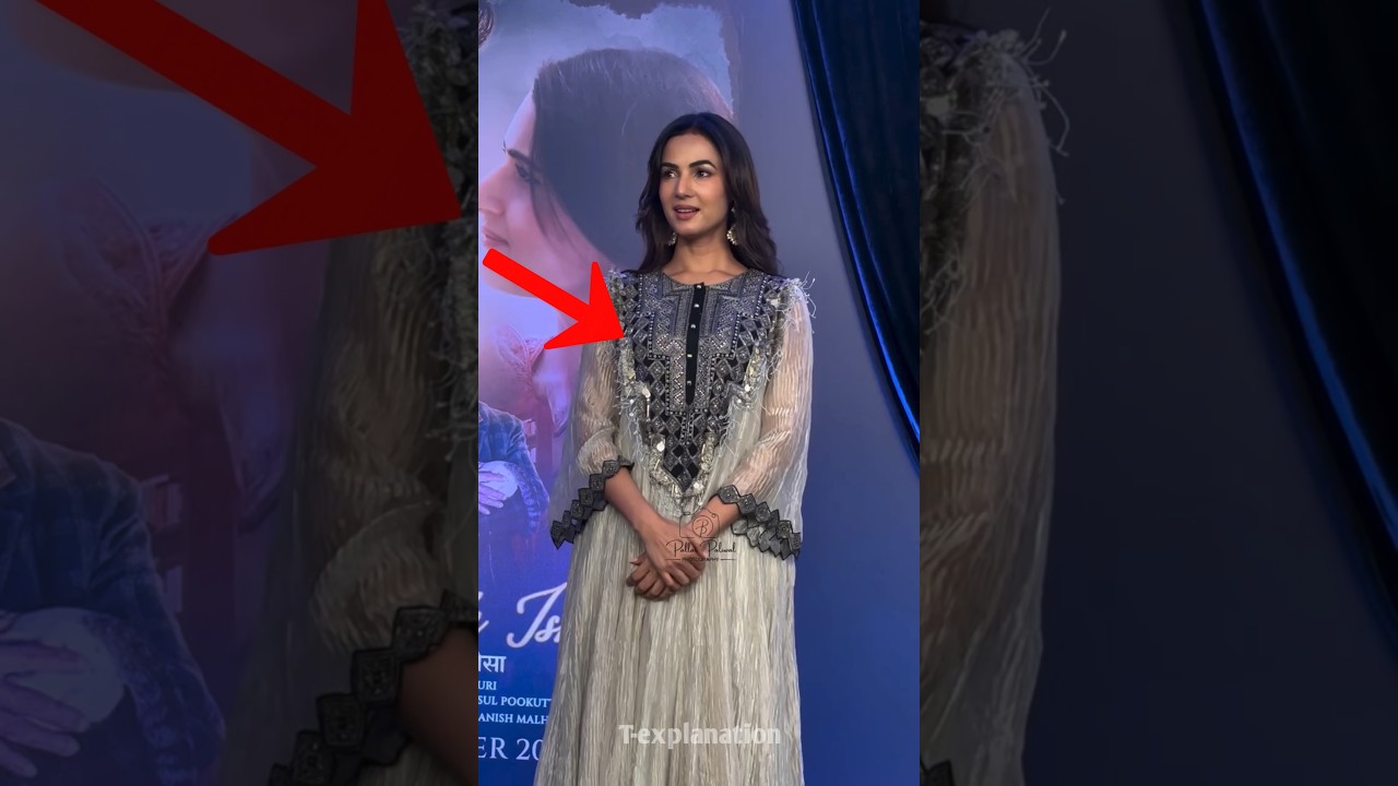 Sonal Chauhan ne Pehli Baar Carry Kiya Ye Ethnic Anarkali Look! 