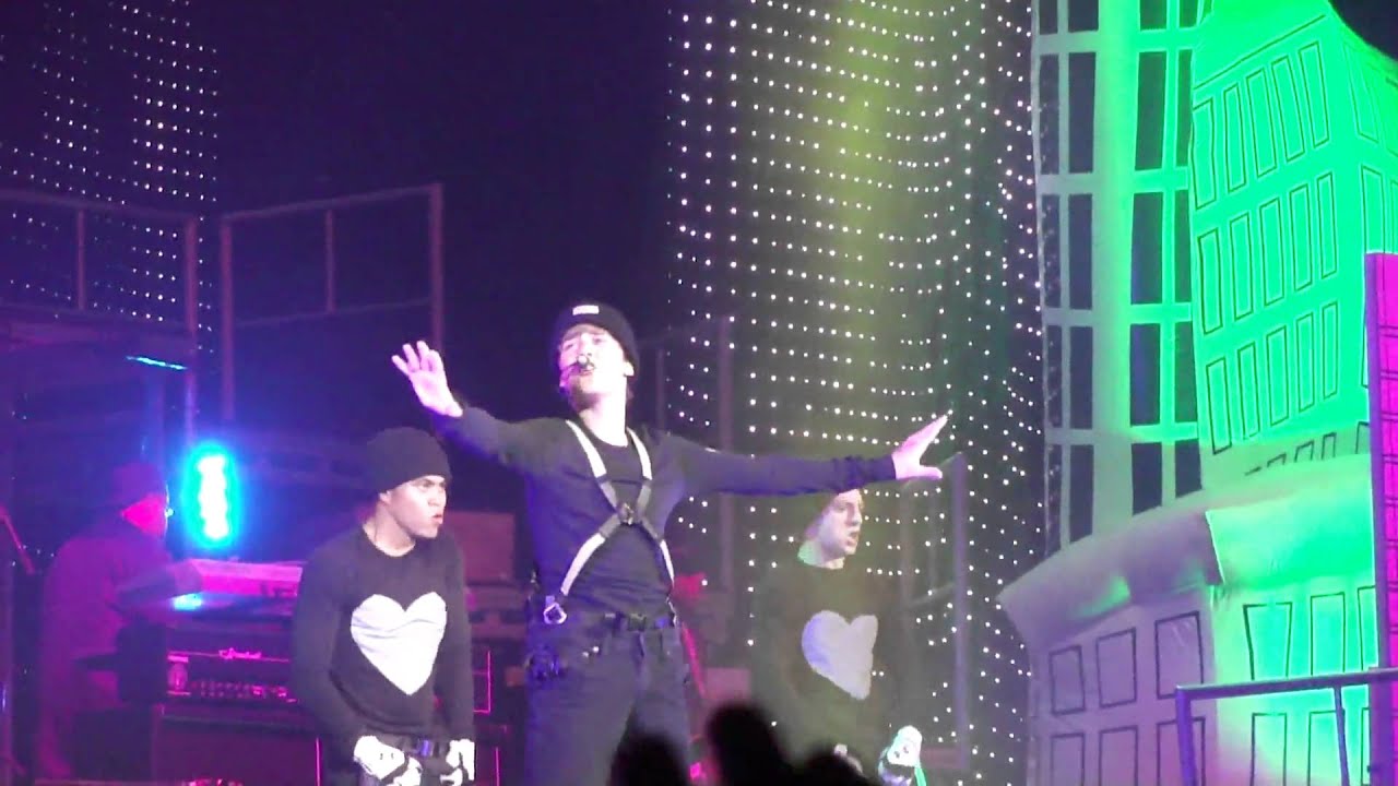 Somebody to Love 8/21/10 Toronto - Justin Bieber - My World Tour 2010