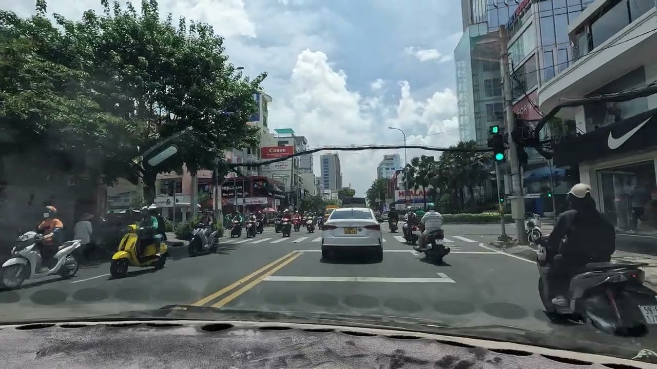 Bổ túc tay lái tại Tp.HCM - đi nội thành buổi 01.